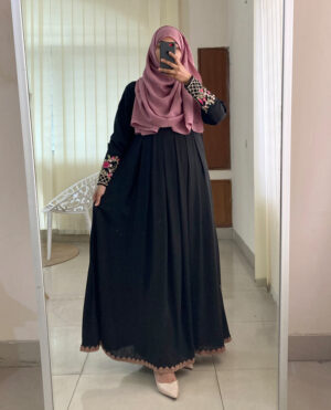 TAHMINA GOWN BLACK