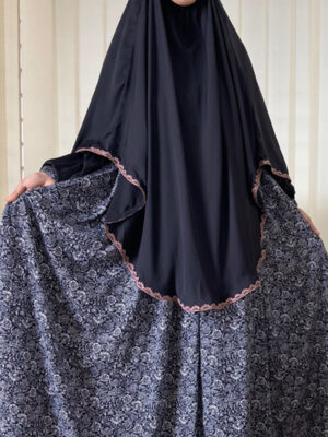 ZWAIRIYA KHIMAR