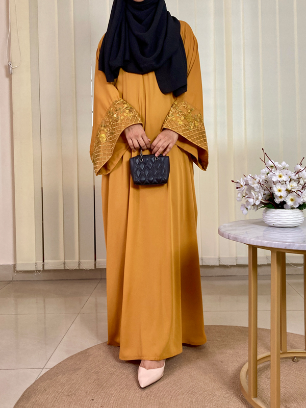 REGULAR KAFTAN MUSTARD WITH LACEWORK