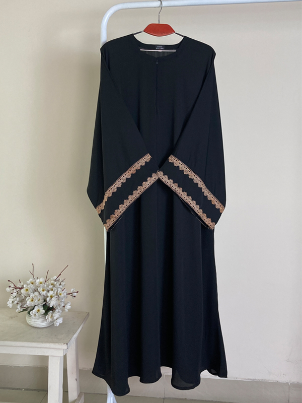 LACE KAFTAN BLACK