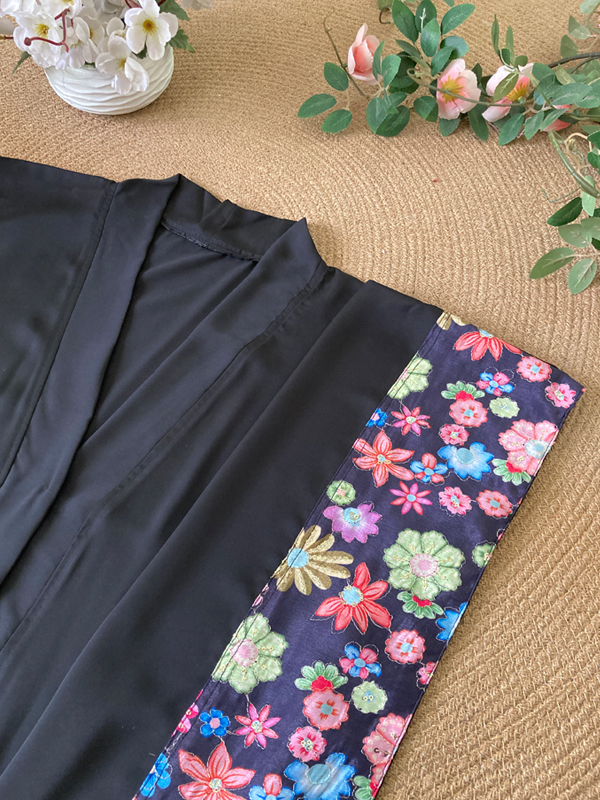 SQUARE CAPE FLORAL PRINTED LACE