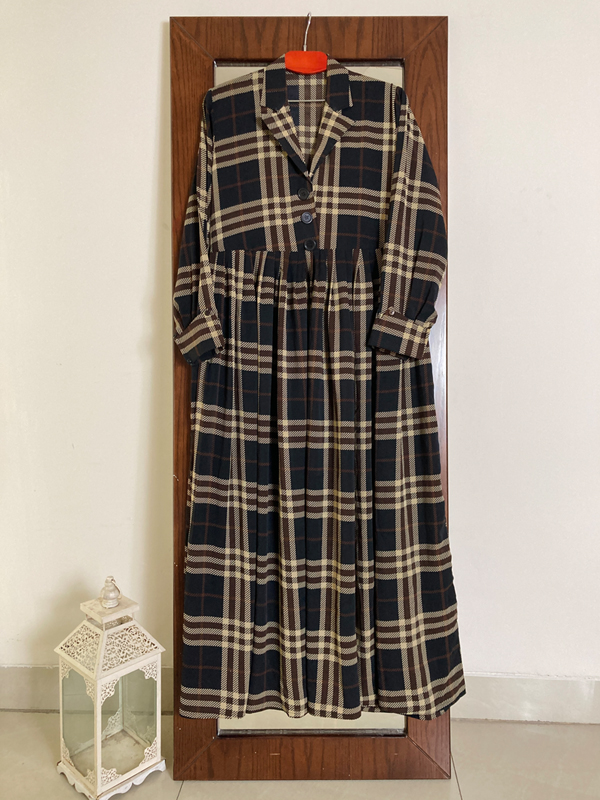 POLY GOWN