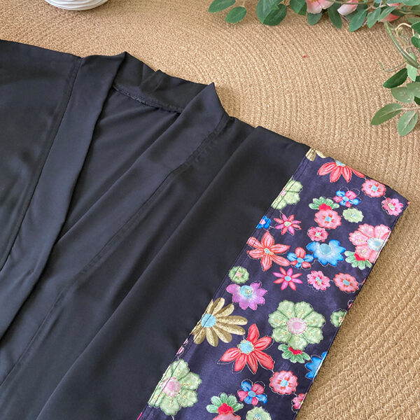 SQUARE CAPE FLORAL PRINTED LACE