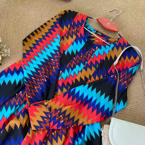 NAFIA GOWN CHEVRON PRINT