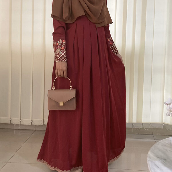 TAHMINA GOWN MAROON