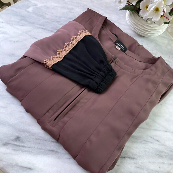 ZAKIA GOWN WITH LACE WORK