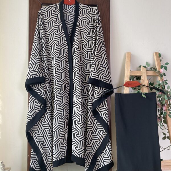 Square cape geometric