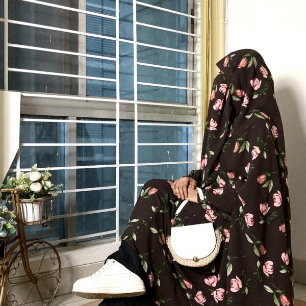 MAHNOOR KHIMAR COFFEE PRINT
